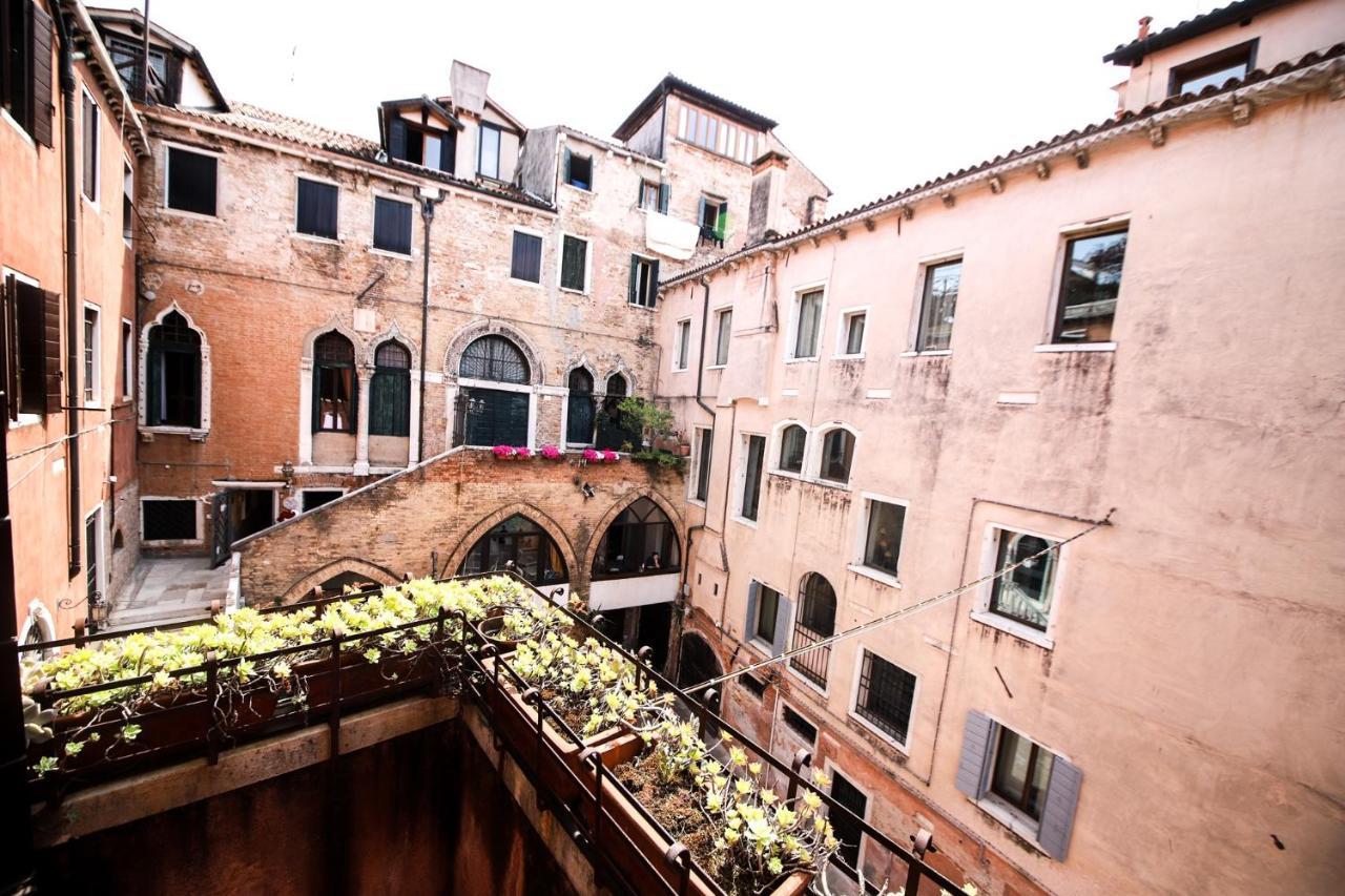 Ca' Pellegrini Luxury Grand Canal Venedig Exteriör bild